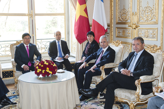 Entretien avec M. Pham Binh Minh, Ministre des affaires étrangères du Vietnam