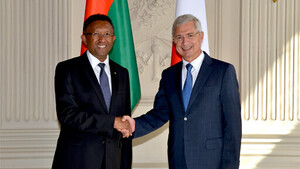 Entretien avec Hery Rajaonarimampianina, Président de la République de Madagascar