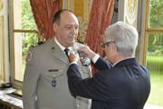 Remise des insignes d’Officier de l’Ordre National du mérite à M. Philippe Guglielmi
