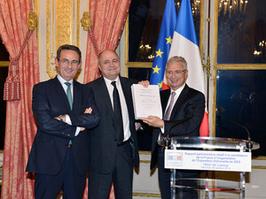 Remise du rapport de la mission d’information sur la candidature de la France à l’exposition universelle de 2025 