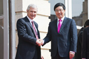 Entretien avec M. Pham Binh Minh, Ministre des affaires étrangères du Vietnam